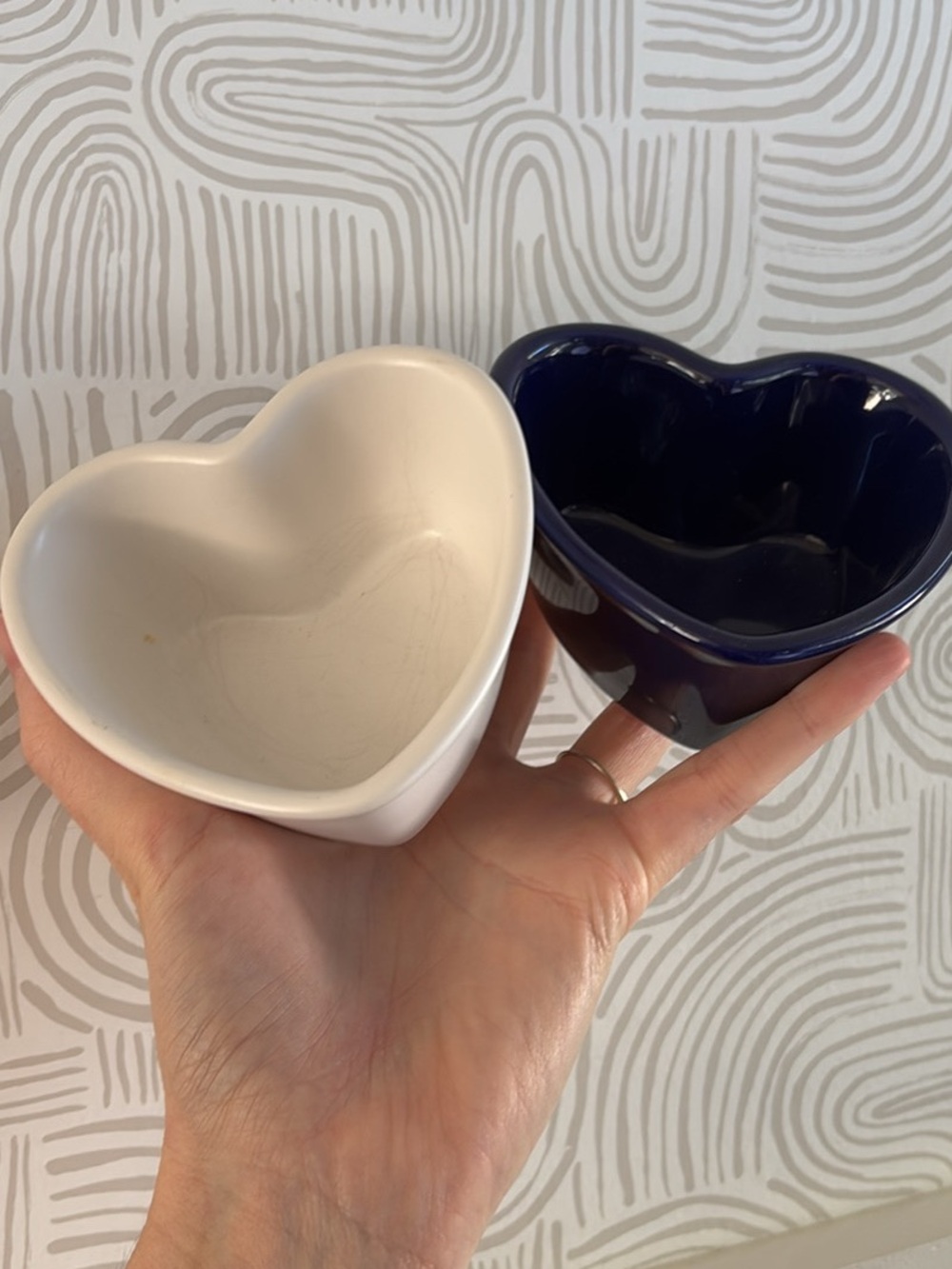 2 Chantal Ceramic Heart Baking Dishes